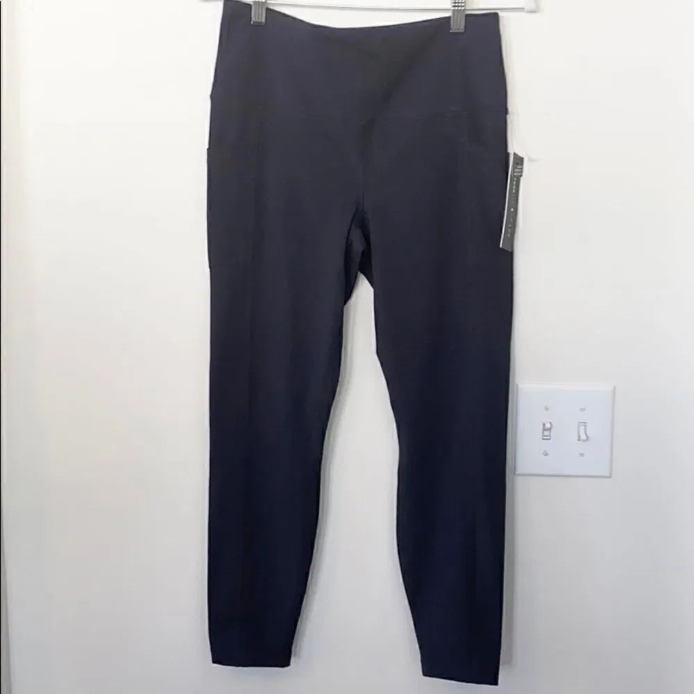 Yogalicious Black Ankle Leggings L